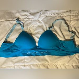 VS Sports Bra